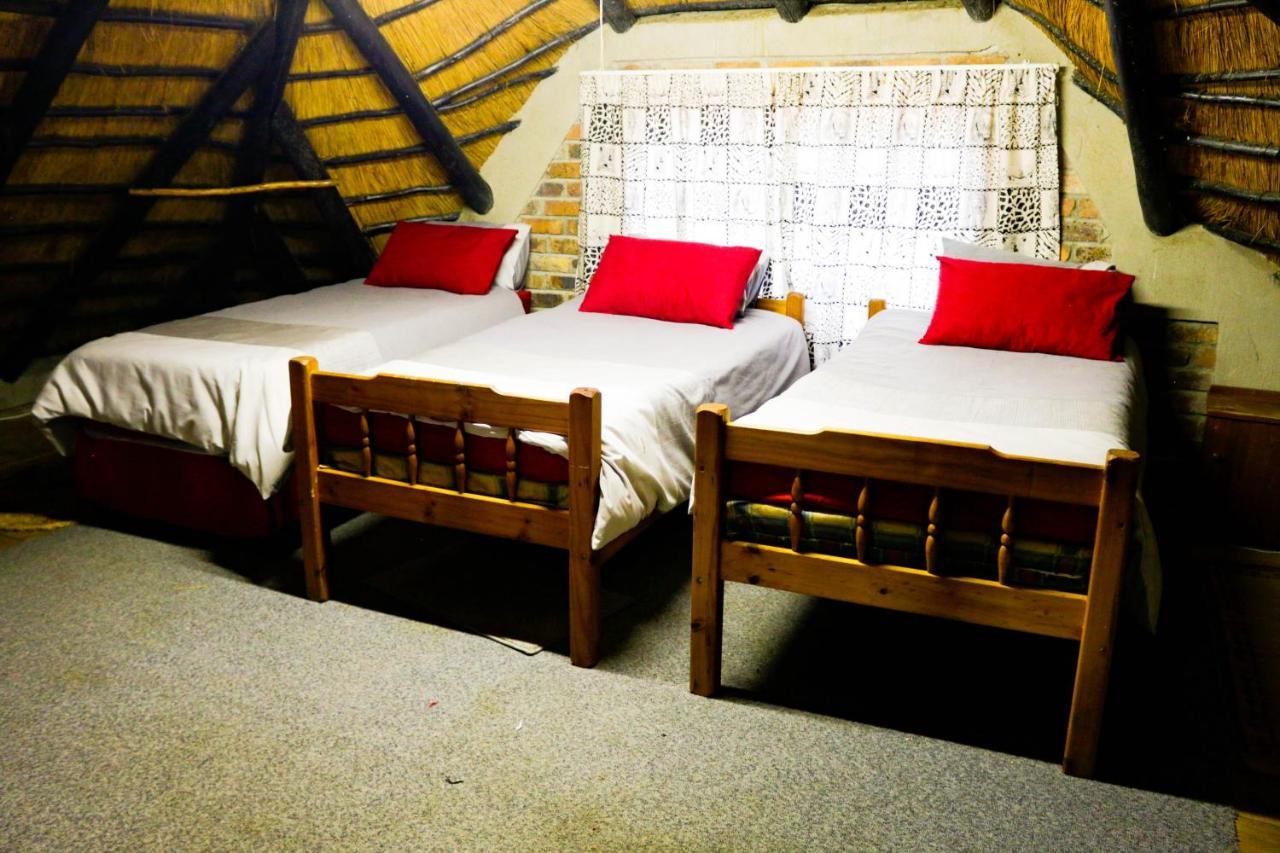מרלות' פארק Nanisto Bush Lodge מראה חיצוני תמונה