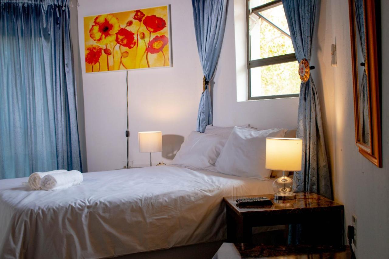 מרלות' פארק Nanisto Bush Lodge מראה חיצוני תמונה